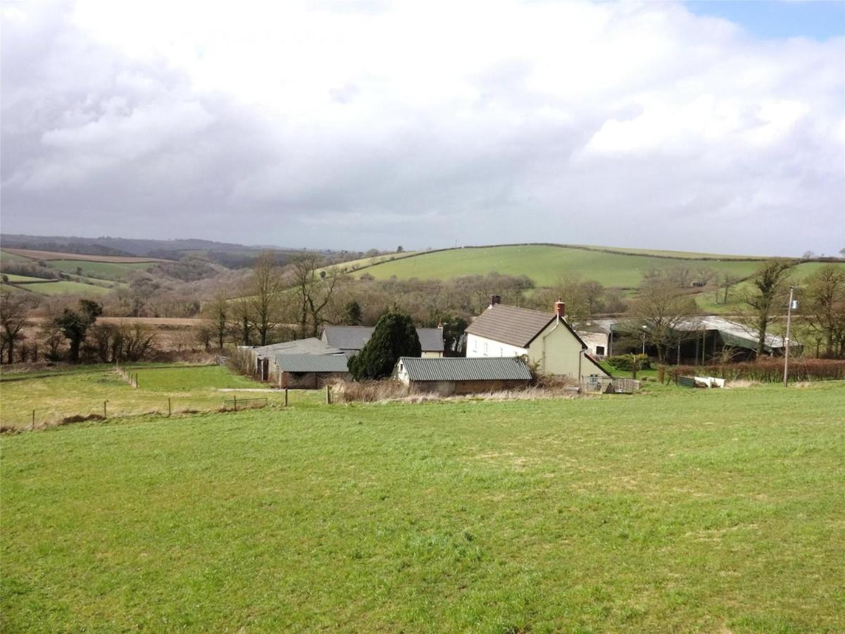 Award Winning Lower Whitsleigh Farm Cottage Roborough Buitenkant foto
